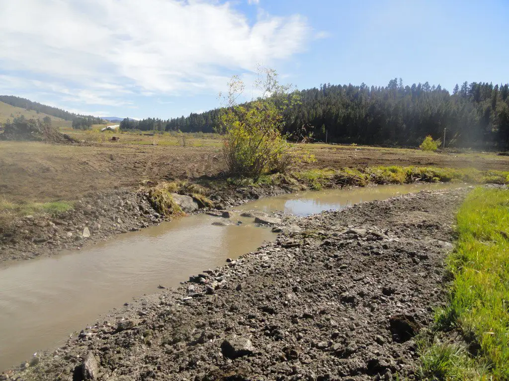 Restored channel built by Glacier Excavating Restored channel built by Glacier Excavating